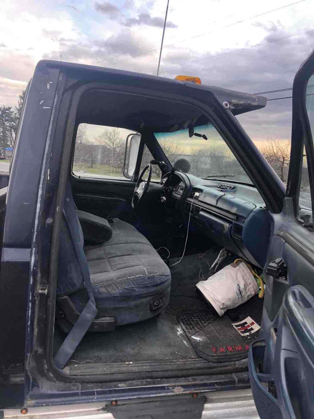 1994 Ford F-350 - photo 8