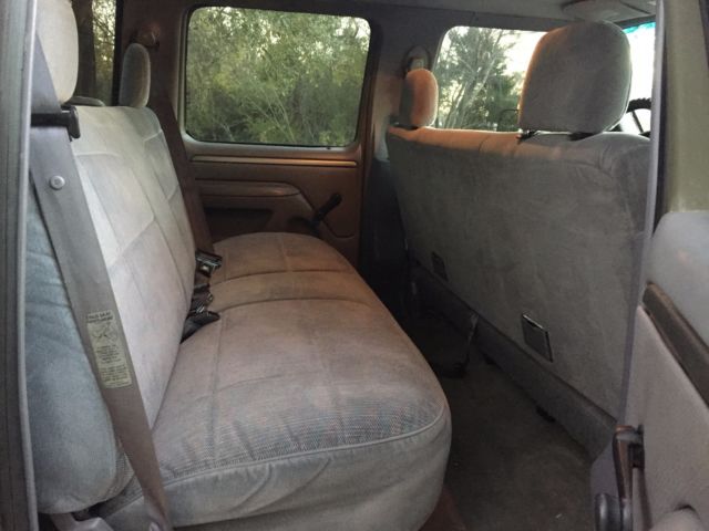 1994 Ford F-350 XLT Crew Cab Pickup 4-Door - photo 9