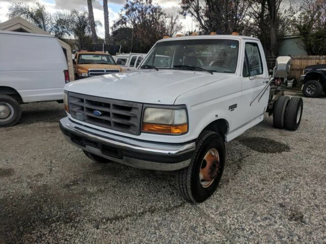 1994 FORD F SERIES F450 LOW LOW MILES MANUAL TRANSMISSION WITH PTO 1994 Ford F SUPER DUTY