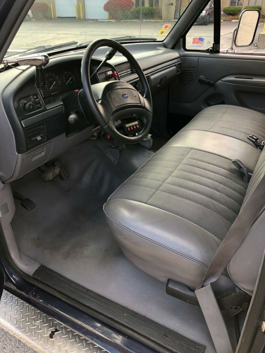 1994 Ford F-450 - photo 8