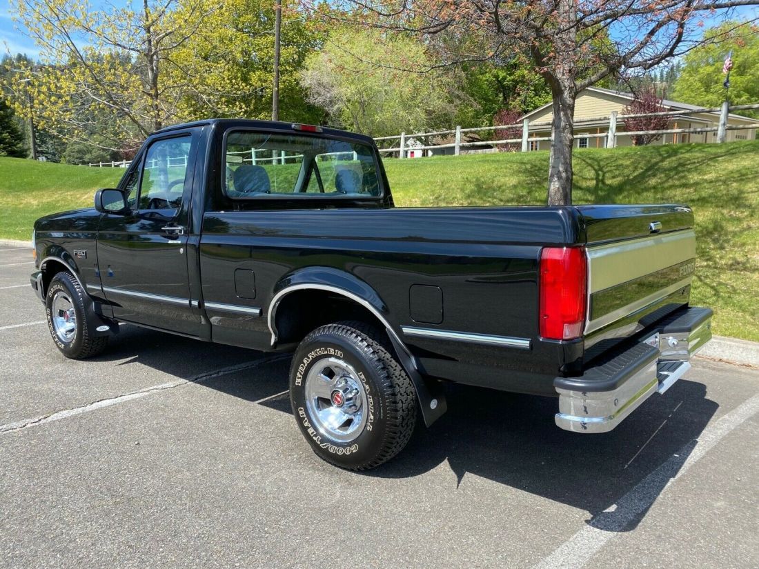 1994 Ford F-150 RARE ONLY 22,825 ACTUAL MILES LIKE NEW 2-OWNER - photo 6