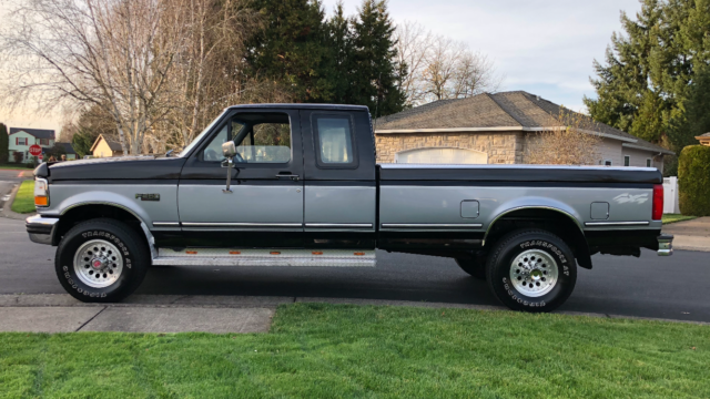 1994 Ford F-250 XLT 4X4 7.5L 5-SPD 93K MI - photo 3