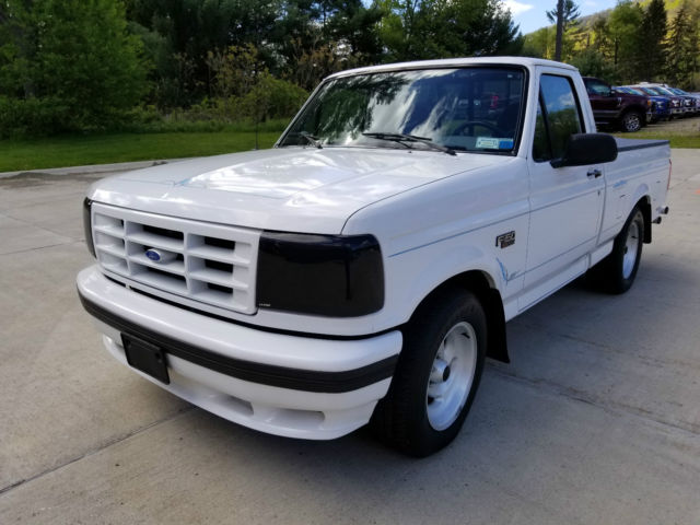 1994 Ford F-150 Lightning Standard Cab Pickup 2-Door