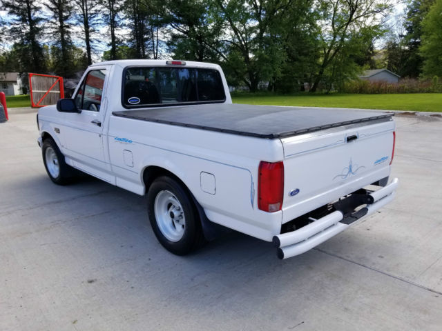 1994 Ford F-150 Lightning Standard Cab Pickup 2-Door - photo 2