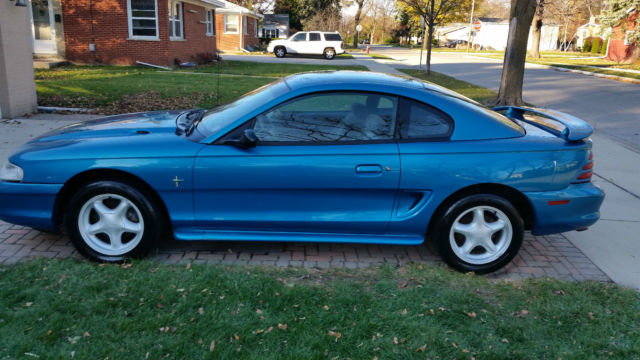 1994 Ford Mustang Base - photo 2