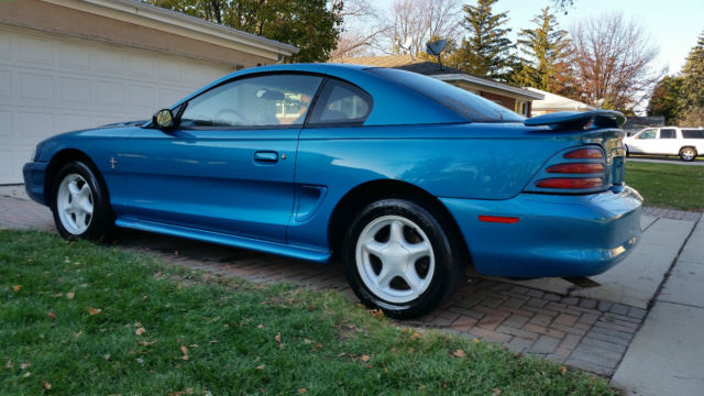 1994 Ford Mustang Base - photo 3