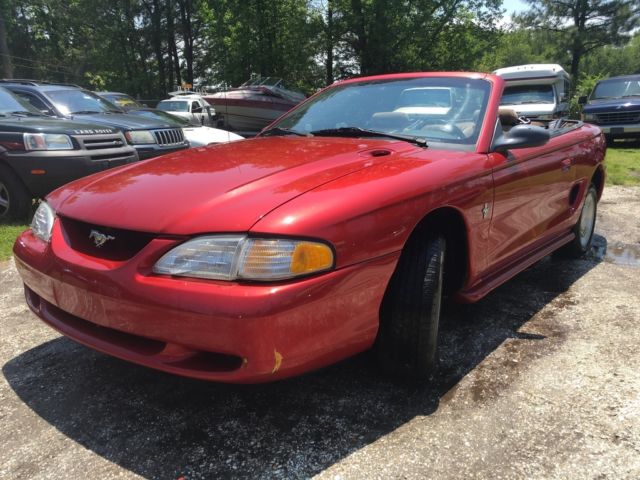 1994 Ford Mustang Base Convertible 2-Door 3.8L V6 RED 5 Speed Manual NO RESERVE 1994 Ford Mustang Base