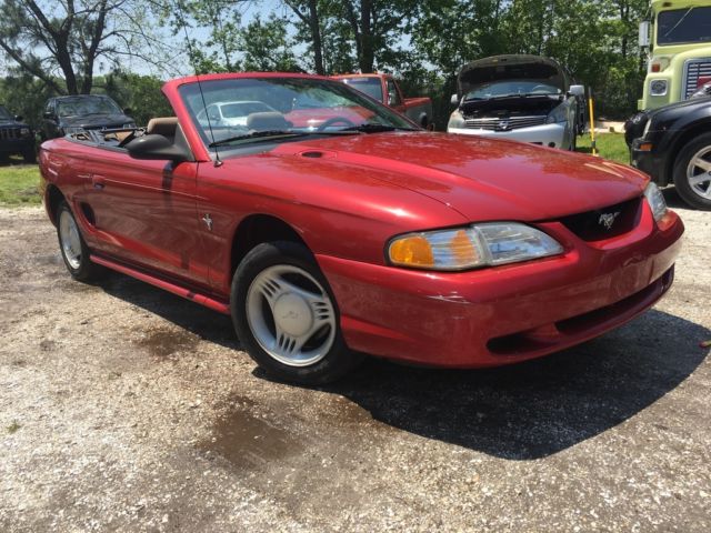 1994 Ford Mustang Base - photo 2
