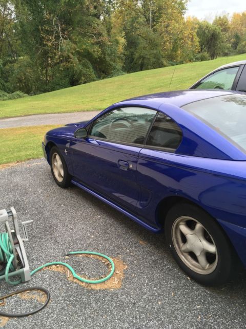 1994 Ford Mustang Base Coupe 2-Door - photo 3