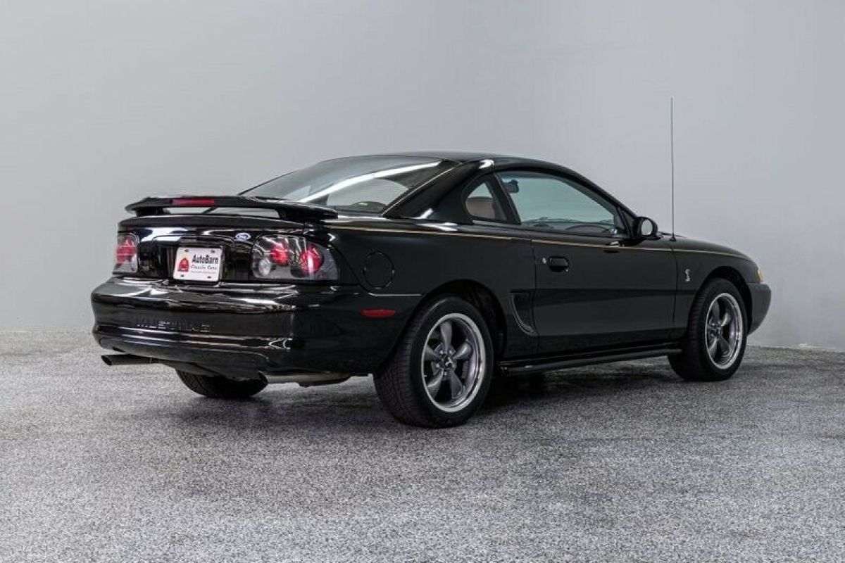 1994 Ford Mustang Cobra - photo 8
