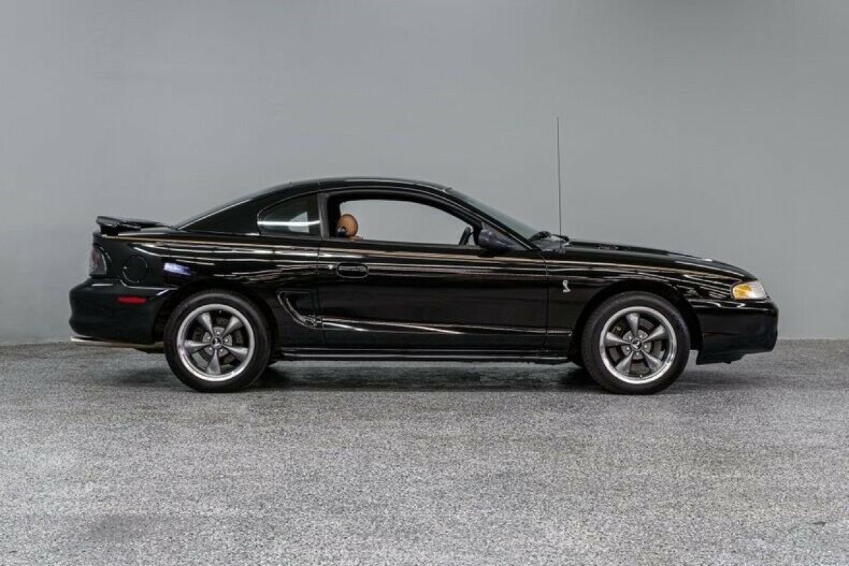 1994 Ford Mustang Cobra - photo 9