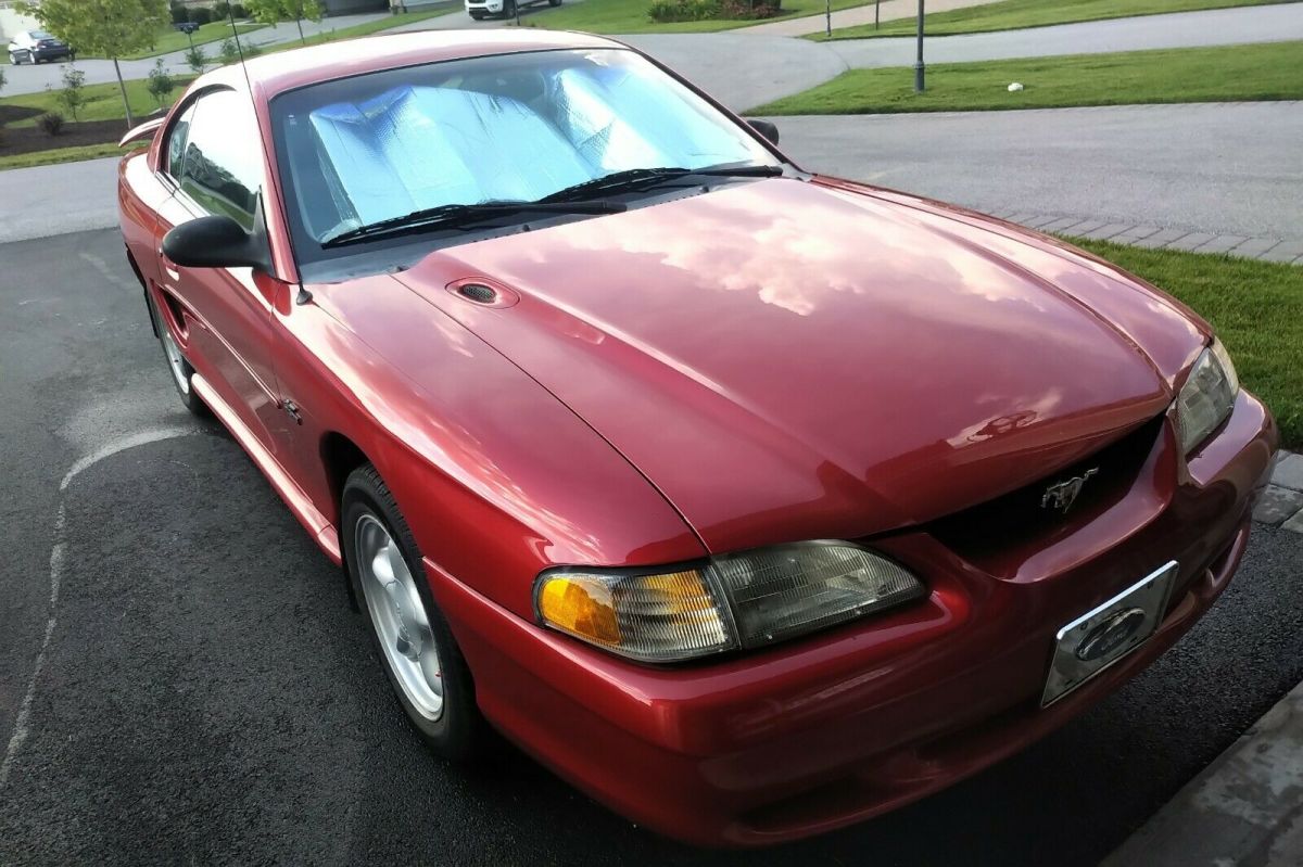1994 Ford Mustang GT 5.0 Automatic 1994 Ford Mustang GT