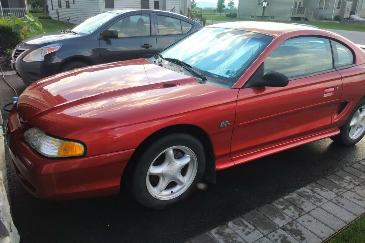 1994 Ford Mustang GT - photo 2