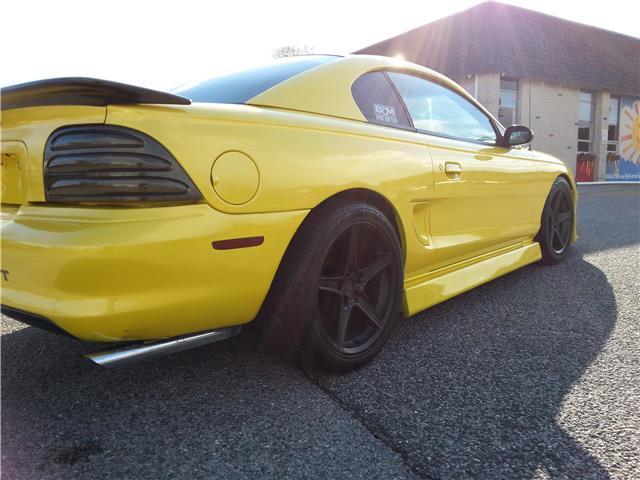 1994 Ford Mustang GT - photo 10