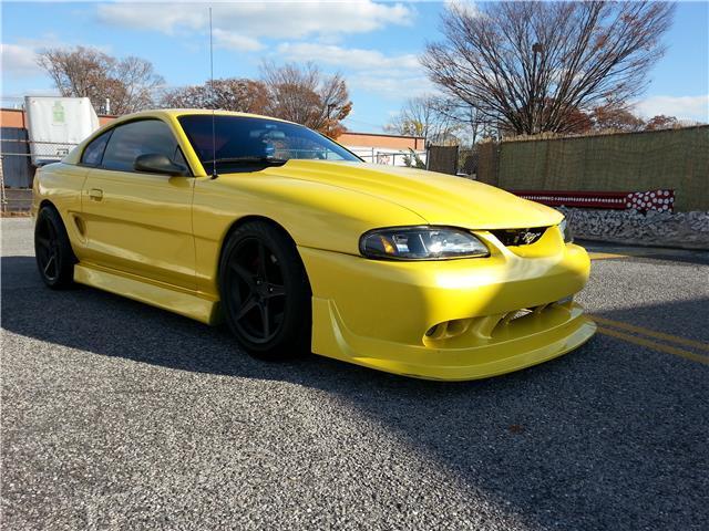 1994 Ford Mustang GT - photo 2