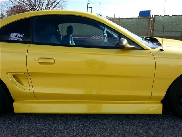 1994 Ford Mustang GT - photo 8