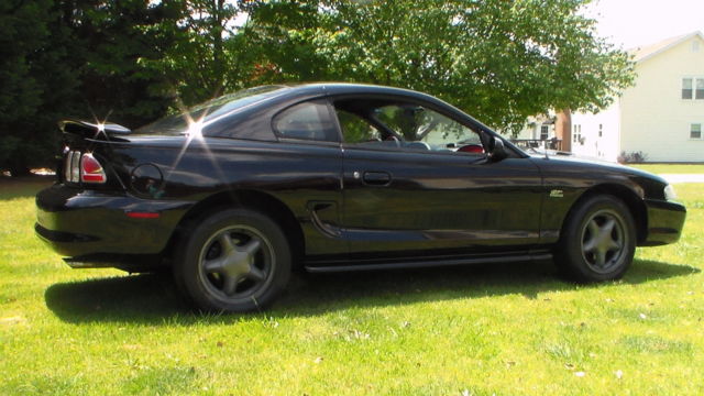 1994 Ford Mustang GT - photo 6