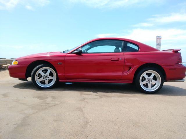 1994 Ford Mustang GT 5.0 V8- 5 Speed Manual- Well Maintained- 99k Miles 1994 Ford Mustang GT