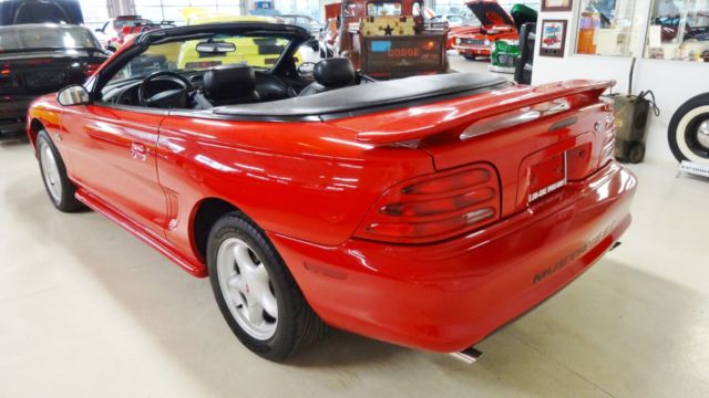 1994 Ford Mustang GT - photo 10