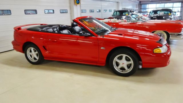 1994 Ford Mustang GT - photo 2