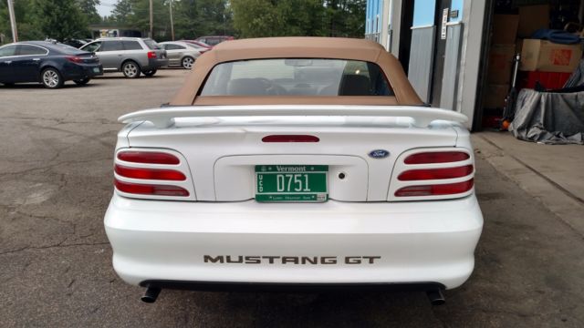 1994 Ford Mustang GT Convertible 2-Door - photo 6