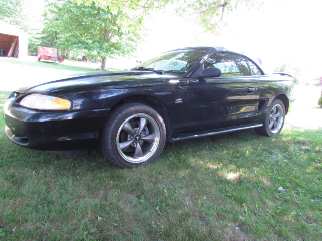 1994 Ford Mustang GT Convertible 2-Door - photo 3