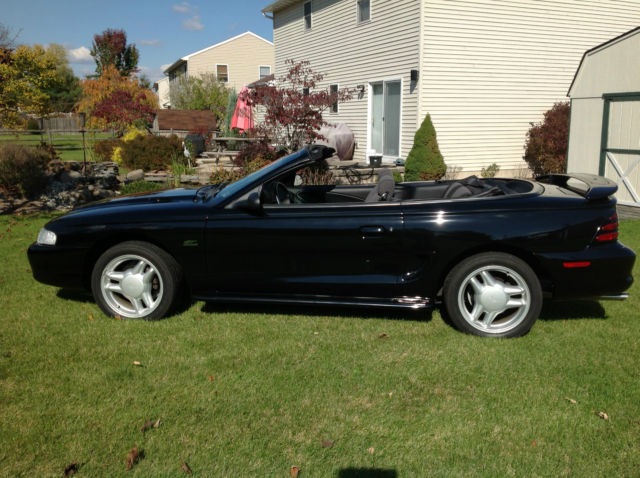 1994 Ford Mustang GT Convertible with only 8000 original miles 1994 Ford Mustang GT Convertible