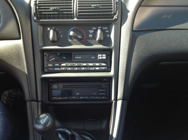 1994 Ford Mustang GT Convertible - photo 9