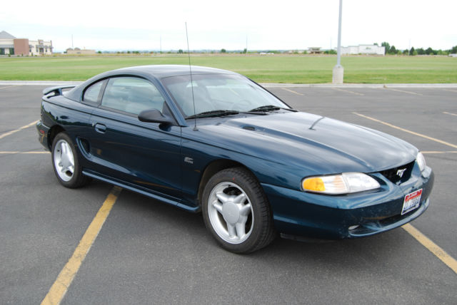1994 Ford Mustang GT - photo 2