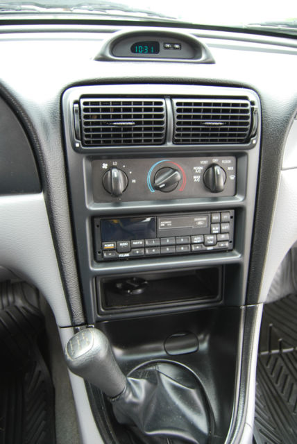 1994 Ford Mustang GT - photo 7
