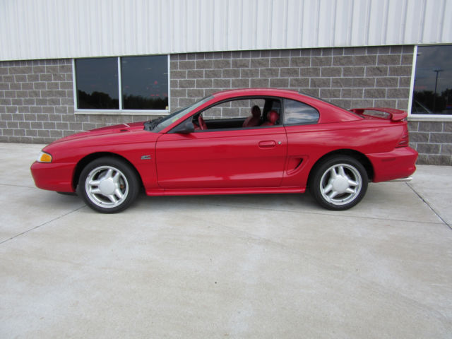 1994 Ford Mustang GT - photo 3