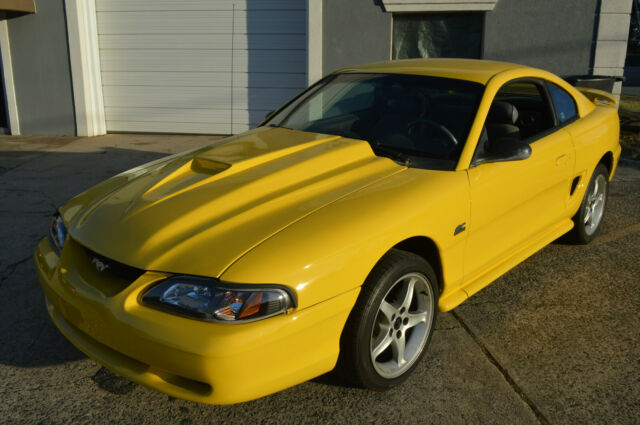 1994 Ford Mustang GT - photo 10