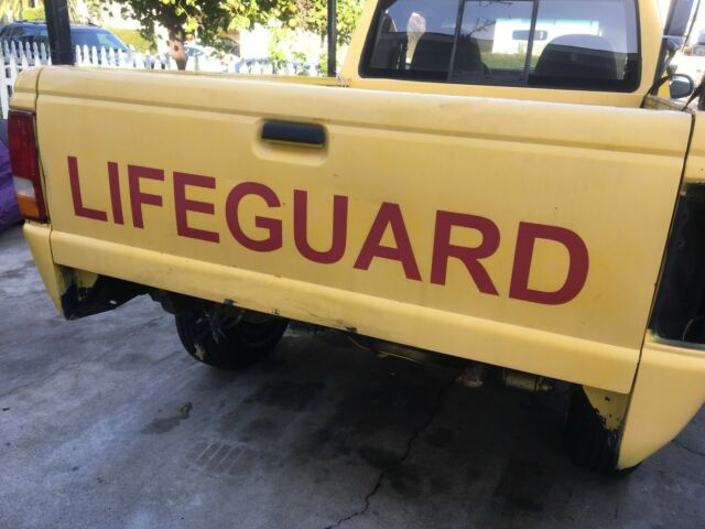 1994 Ford Ranger 4X4 Ex CALIFORNIA LIFEGUARD RESCUE TRUCK MANUAL - photo 4