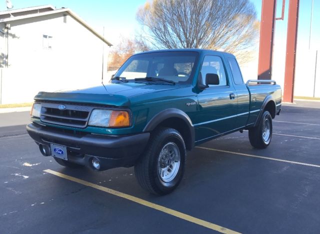 1994 Ford Ranger XLT 4X4 Extended Cab Mid Size Pickup Truck 4 Wheel Drive Gas 1994 Ford Ranger XLT