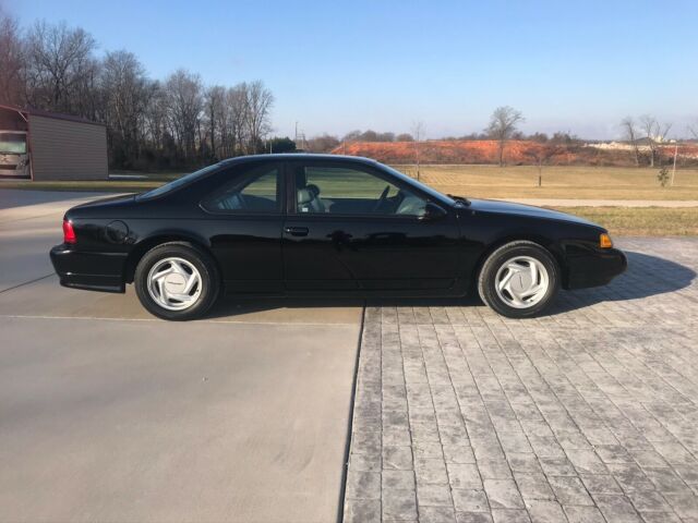 1994 Ford Thunderbird - photo 9