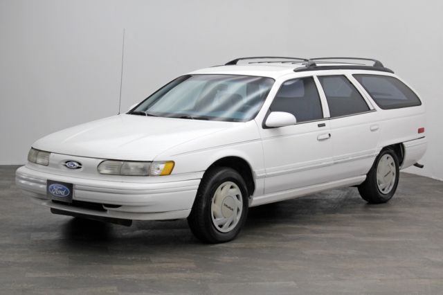 1994 Ford Taurus ~ 8-Passenger Seating