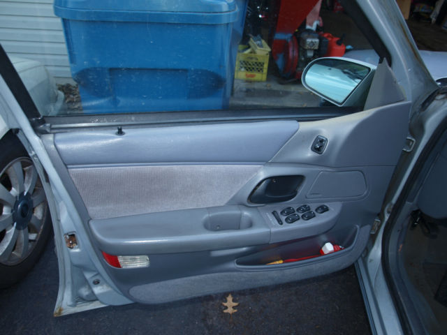 1994 Ford Taurus - photo 8