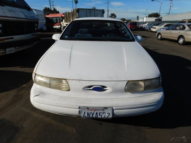 1994 Ford Taurus - photo 2