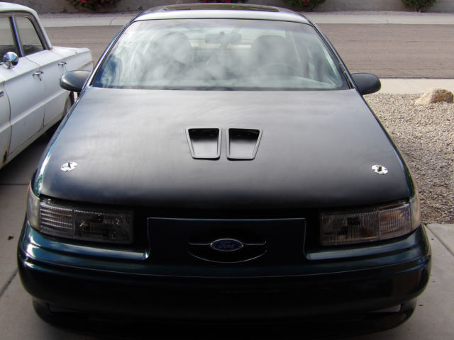 1994 Ford Taurus SHO - photo 2