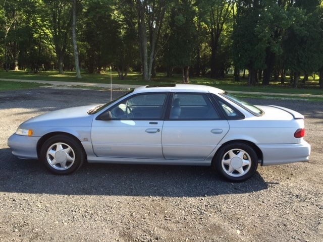 1994 Ford Taurus SHO - photo 6