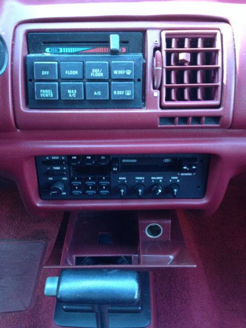 1994 Ford Tempo 4dr Sedan GL - photo 12