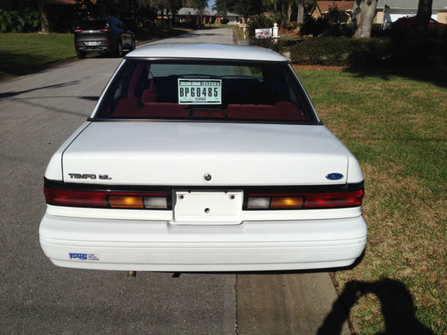 1994 Ford Tempo 4dr Sedan GL - photo 5