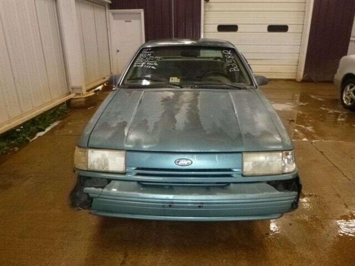 1994 Ford Tempo GL 4dr Sedan - photo 5