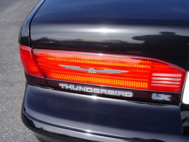 1994 Ford Thunderbird Coupe - photo 3