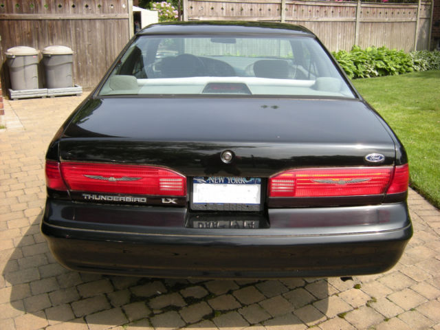 1994 Ford Thunderbird LX - photo 10