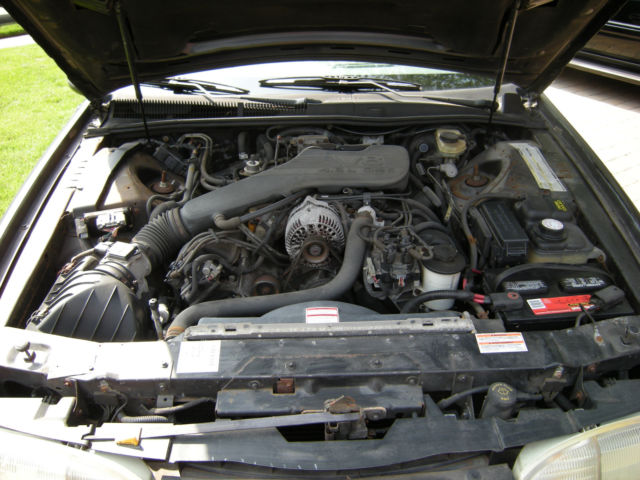 1994 Ford Thunderbird LX - photo 8