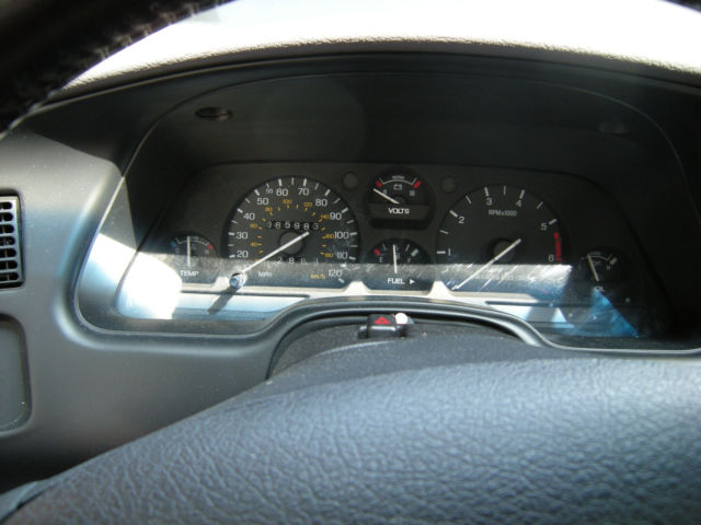 1994 Ford Thunderbird LX - photo 9