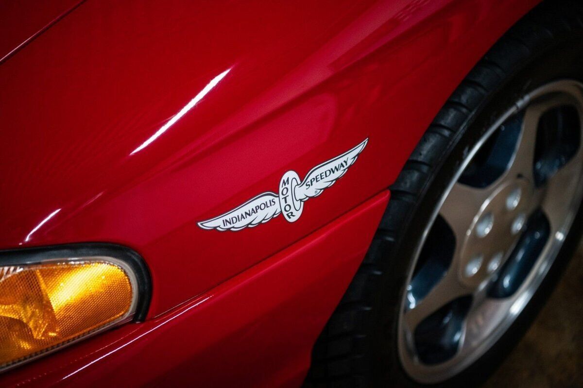 1994 Ford Mustang 57-Mile SVT Cobra Pace Car - photo 5