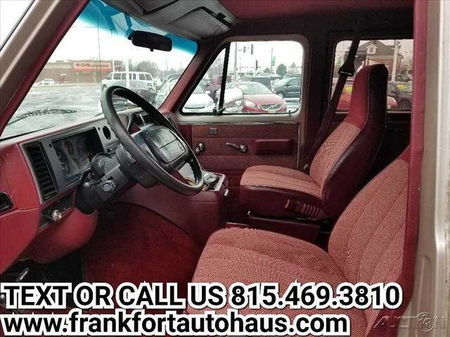 1994 GMC Rally Wagon G2500 - photo 10