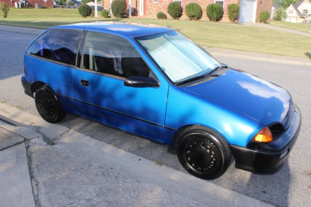 1994 Geo Metro Hatchback - photo 2